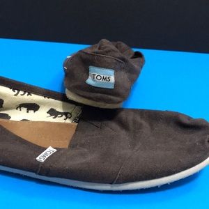 Toms